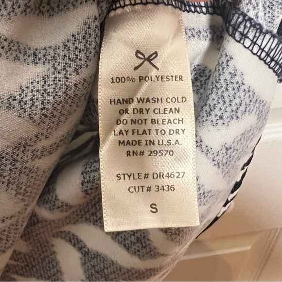 Everly Abstract Chevron Mini Dress Blue Small - Picture 7 of 9